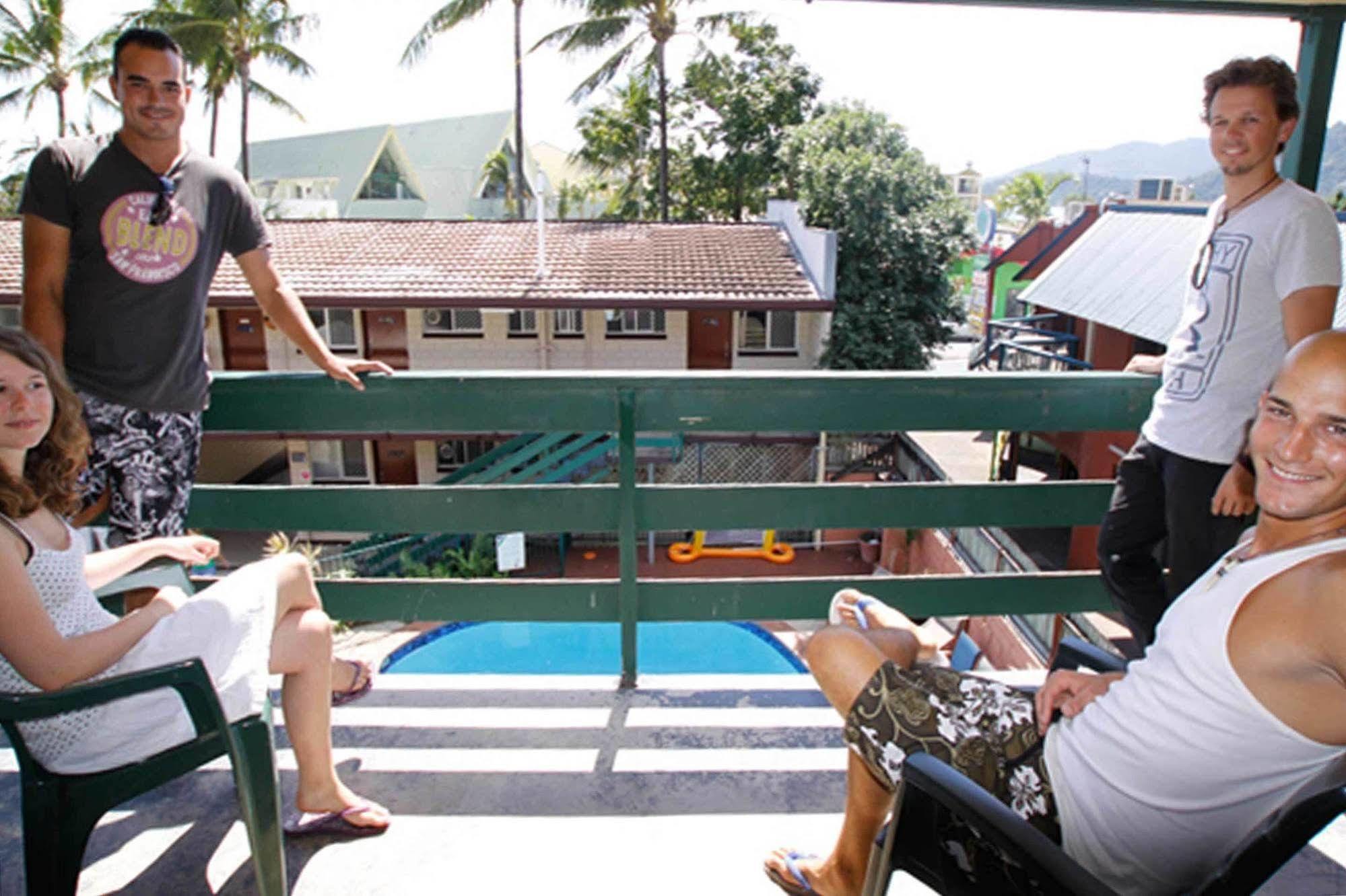 แอร์ลีบีช วายเอชเอ Hostel ภายนอก รูปภาพ